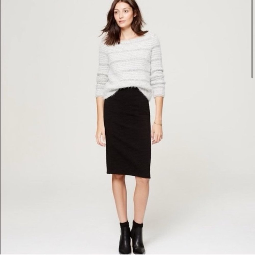 NWT Loft Solid Black Pencil Pull-On Elastic waistband Skirt Size Small